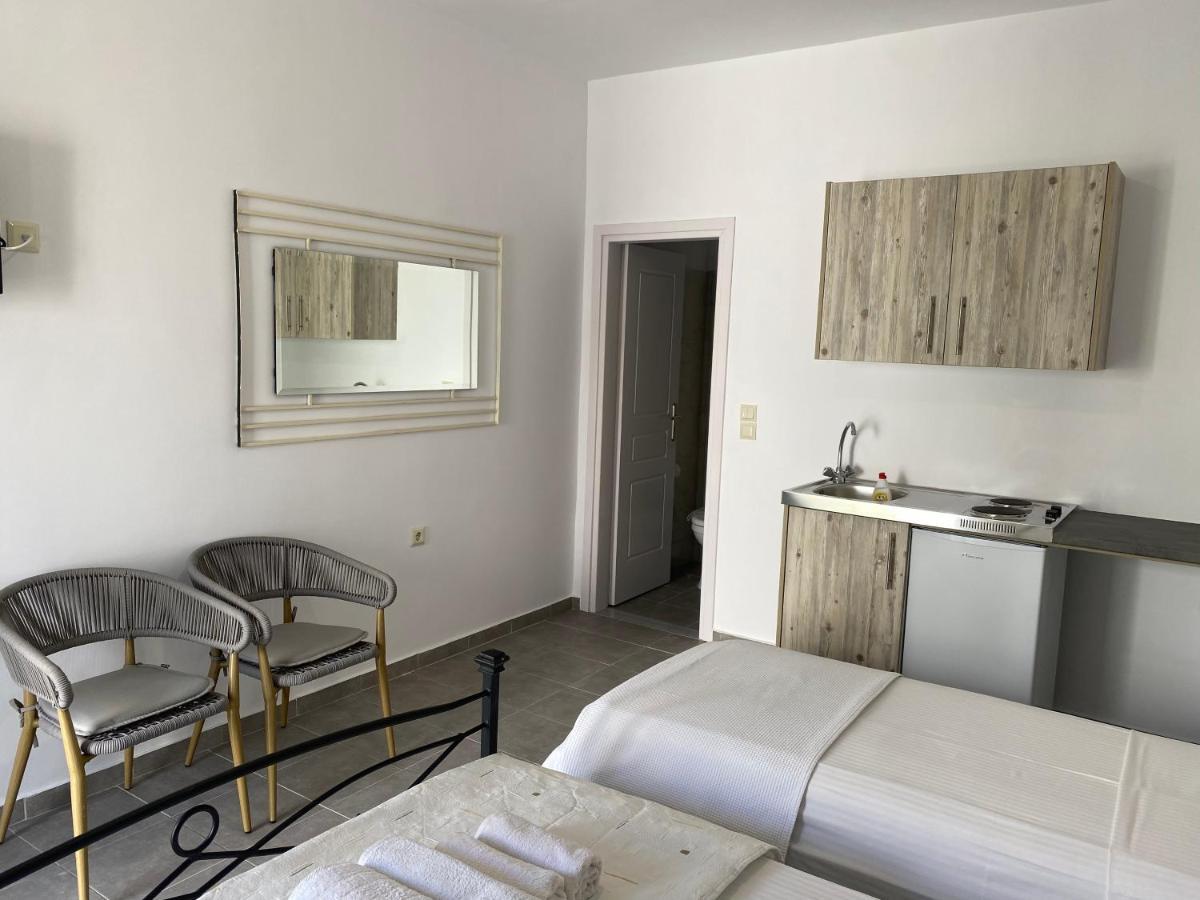 Central Areopolis Rooms アレオポリ エクステリア 写真